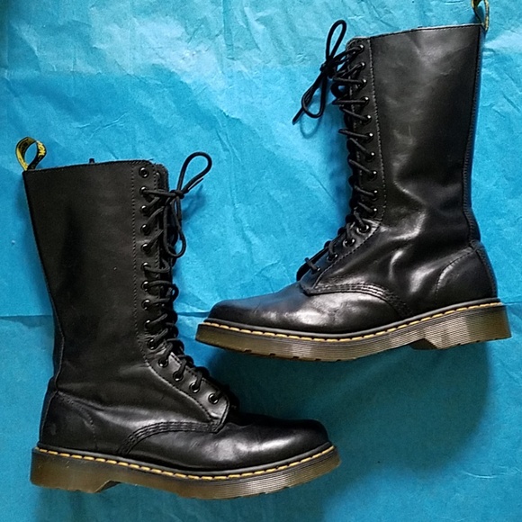 Dr. Martens Shoes - Authentic Dr. Martens 1914 14 Eye Boots Size 10